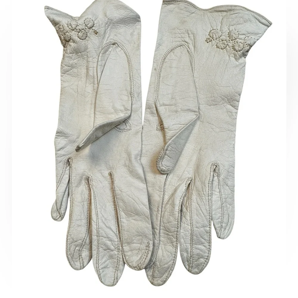VINTAGE White Leather Kid Gloves Driving Women’s Washable Size 6.5 SM Costume